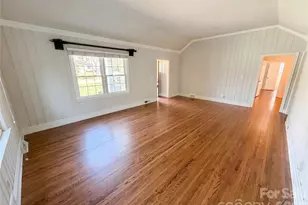 11122 Chalkbark Ln, Charlotte, NC 28262 - Photo 6