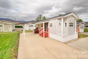 52 Strollers Ln, Waynesville, NC 28785 - Photo 2