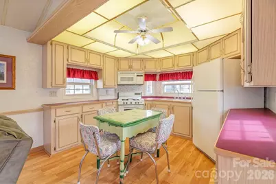 52 Strollers Lane, Waynesville, NC 28785 - Photo 8