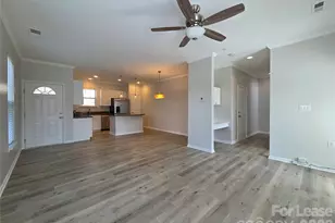 15437 Coventry Ct Ln, Charlotte, NC 28277 - Photo 4