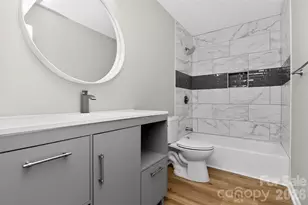 5862 Harris Grove Ln, Charlotte, NC 28212 - Photo 16