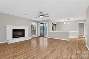 5862 Harris Grove Ln, Charlotte, NC 28212 - Photo 2