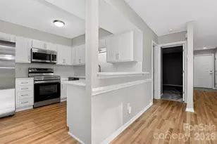 5862 Harris Grove Ln, Charlotte, NC 28212 - Photo 12