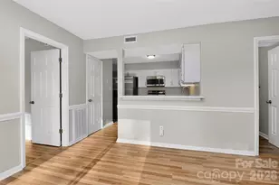 5862 Harris Grove Ln, Charlotte, NC 28212 - Photo 16