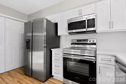 5862 Harris Grove Lane, Charlotte, NC 28212 - Photo 8