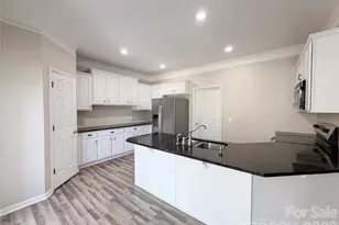 20224 Northport Dr, Cornelius, NC 28031 - Photo 2