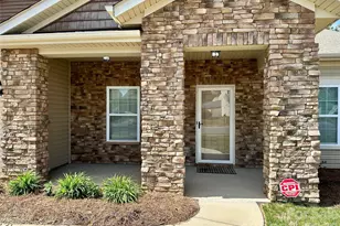 13320 Hunting Birds Ln, Charlotte, NC 28278 - Photo 2