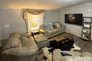 4412 Eagle Chase Dr, Charlotte, NC 28216 - Photo 2