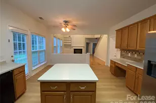 9901 Hazelview Dr, Charlotte, NC 28277 - Photo 8