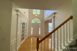 9901 Hazelview Dr, Charlotte, NC 28277 - Photo 2