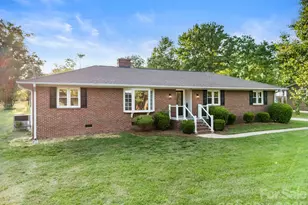 1447 Sullivan St, Rock Hill, SC 29730 - Photo 2