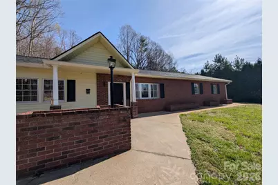 945 Summers Road, Valdese, NC 28690 - Photo 2