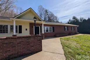 945 Summers Rd, Valdese, NC 28690 - Photo 2