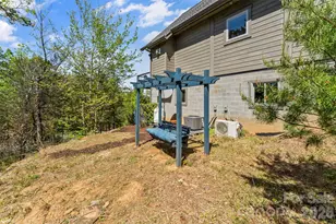 521 Waters Edge Dr, Nebo, NC 28761 - Photo 34