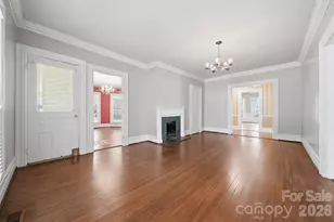 121 5th Ave NE, Hickory, NC 28601 - Photo 14