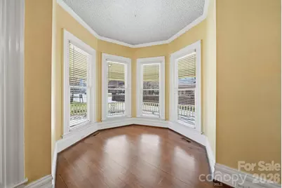 121 5th Avenue NE, Hickory, NC 28601 - Photo 8