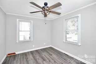 2458 Jamaica Ln, Gastonia, NC 28054 - Photo 10