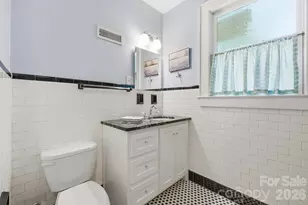 551 7th St NW, Hickory, NC 28601 - Photo 22