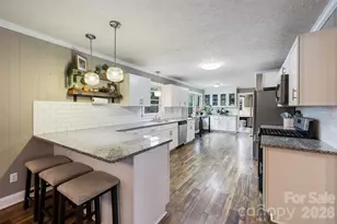 4022 Lynn Cir, Shelby, NC 28152 - Photo 2