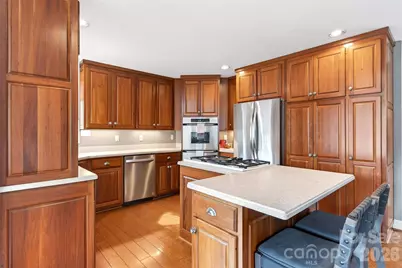 525 Blue Ridge Drive N, Marion, NC 28752 - Photo 14