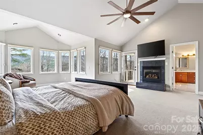 525 Blue Ridge Drive N, Marion, NC 28752 - Photo 20