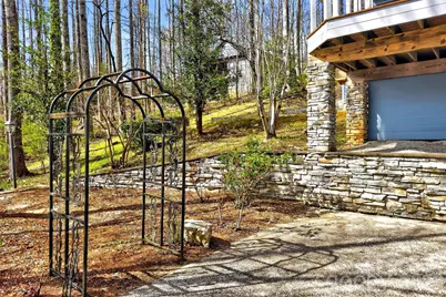 525 Blue Ridge Drive N, Marion, NC 28752 - Photo 40