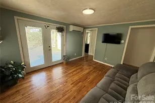 119 Seagle St, Marion, NC 28752 - Photo 8