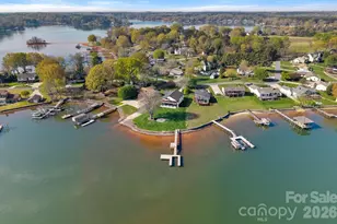 8182 Mountain Shore Dr, Sherrills Ford, NC 28673 - Photo 2