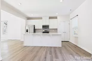 2617 Grantham Place Dr, Fort Mill, SC 29715 - Photo 2