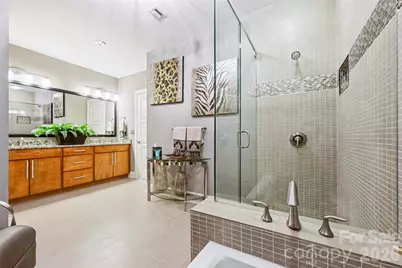 222 S Caldwell Street #1612, Charlotte, NC 28202 - Photo 20