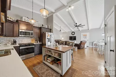 1300 Laurel Street NE, Valdese, NC 28690 - Photo 12