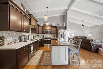 1300 Laurel Street NE, Valdese, NC 28690 - Photo 16