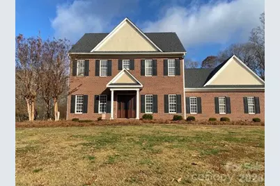 129 Walnut Avenue, Yadkinville, NC 27055 - Photo 2
