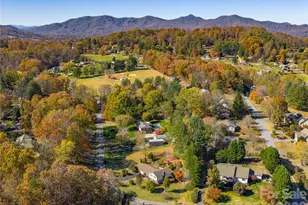 142 Twin Lakes Dr, Candler, NC 28715 - Photo 34