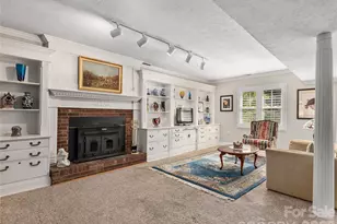 142 Twin Lakes Dr, Candler, NC 28715 - Photo 14