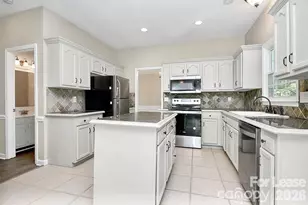 8609 Walsham Dr, Charlotte, NC 28277 - Photo 6