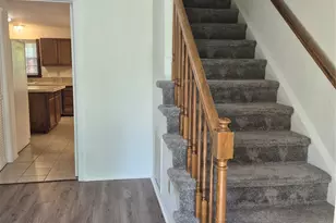 7135 Powder Mill Pl, Charlotte, NC 28277 - Photo 4