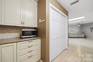 2200 6th St NW, Hickory, NC 28601 - Photo 16