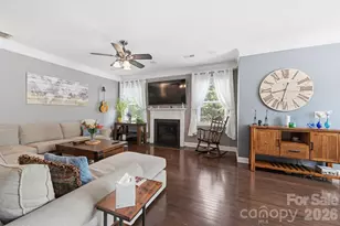 5041 El Molino Dr, Charlotte, NC 28214 - Photo 10