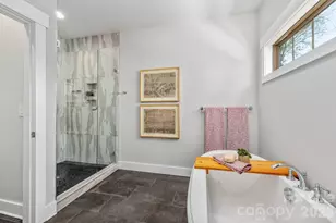 241 Coxe Ave, Charlotte, NC 28208 - Photo 24