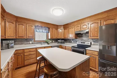 328 Davidson Court, Taylorsville, NC 28681 - Photo 18