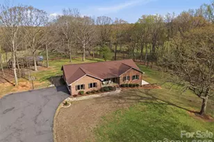 328 Davidson Ct, Taylorsville, NC 28681 - Photo 10