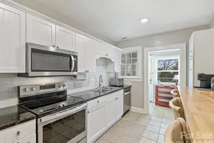 124 N Laurel Ave, Charlotte, NC 28207 - Photo 10