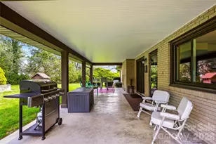 910 Rutledge Annex, Hendersonville, NC 28739 - Photo 28