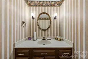 910 Rutledge Annex, Hendersonville, NC 28739 - Photo 26