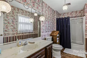 910 Rutledge Annex, Hendersonville, NC 28739 - Photo 10