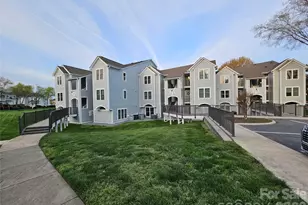 18709 Nautical Dr, Cornelius, NC 28031 - Photo 2