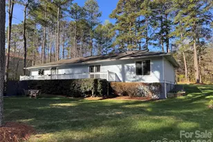 12251 Mallard Ridge Dr, Charlotte, NC 28269 - Photo 2
