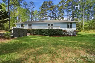 12251 Mallard Ridge Dr, Charlotte, NC 28269 - Photo 1