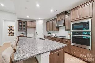 13222 Cozy Ct, Charlotte, NC 28215 - Photo 16